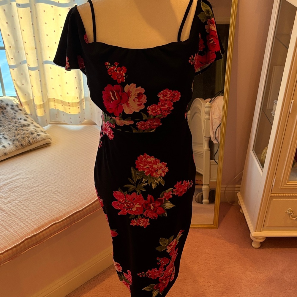 Bodycon Black Floral Midi Dress